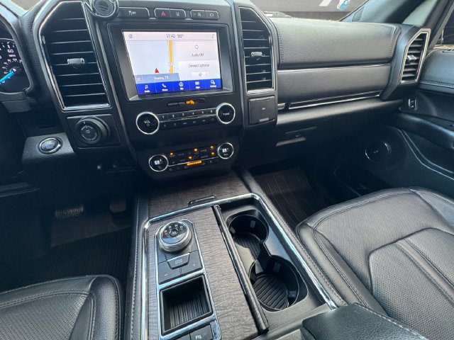 Used 2020 Ford Expedition Limited w/ Texas Edition Package RWD image 3