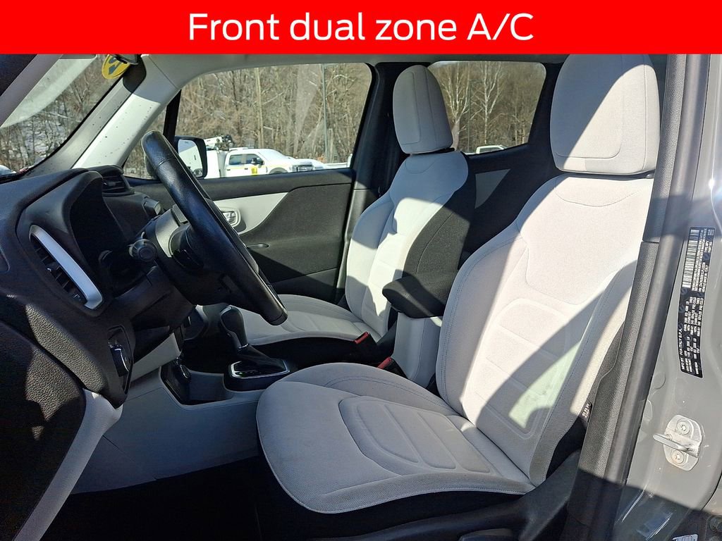 Used 2020 Jeep Renegade Latitude w/ Cold Weather Group image 13