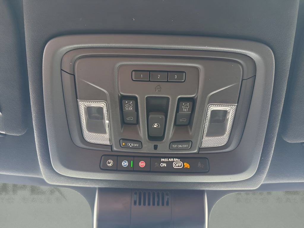 Used 2024 GMC Sierra 3500 Denali Ultimate AWD/4WD image 29