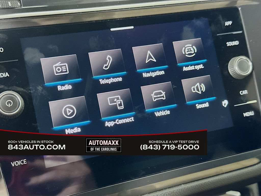 Used 2024 Volkswagen Tiguan SE R-Line AWD/4WD image 25