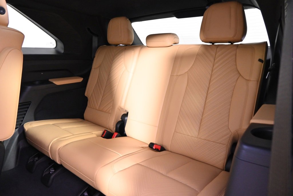 New 2026 Cadillac Escalade IQ Sport 2 w/ LPO, ONYX Package image 21