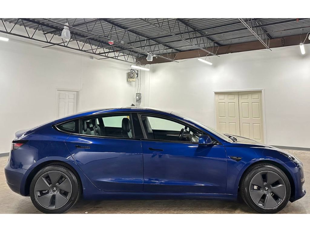 Used 2022 Tesla Model 3 Long Range AWD/4WD image 9