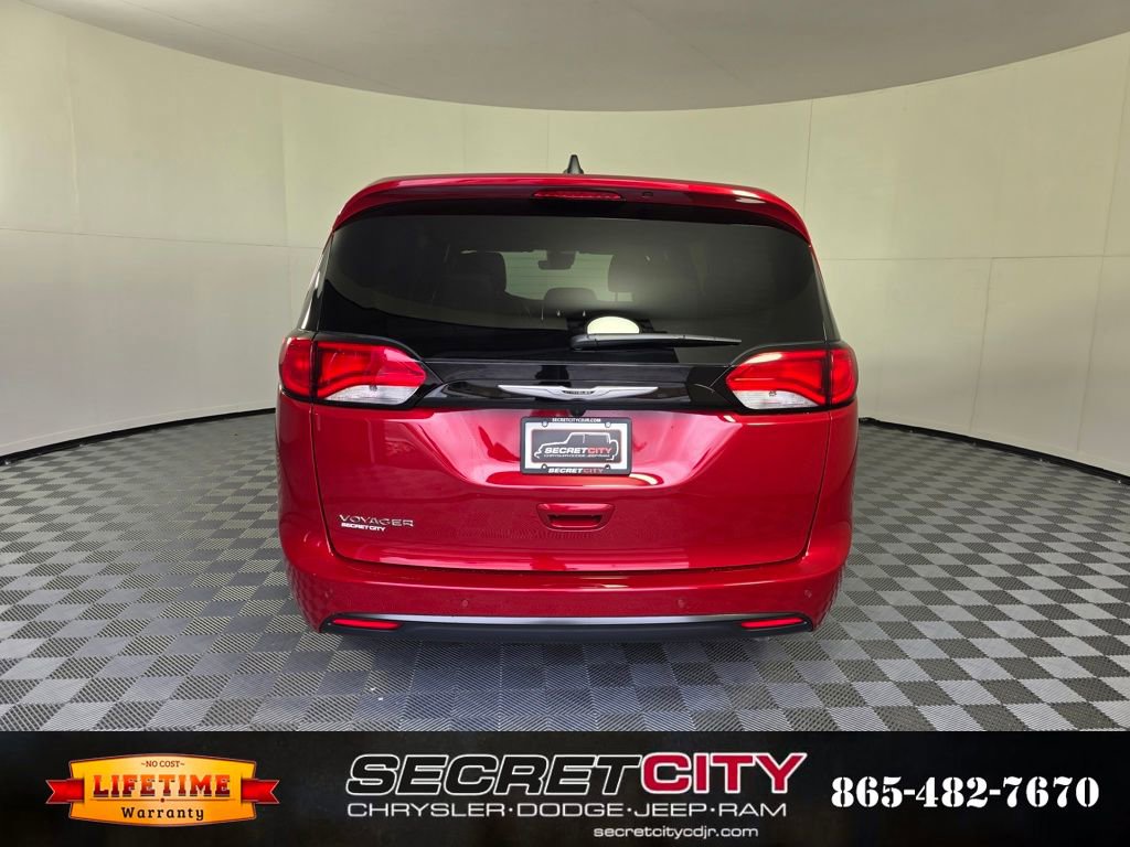 New 2026 Chrysler Voyager LX FWD image 6