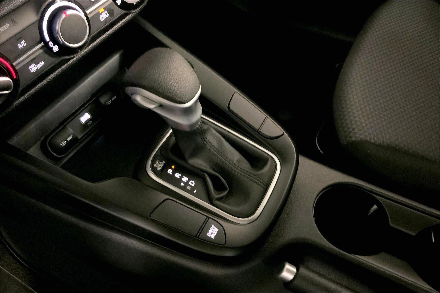 Certified 2025 Kia Soul LX FWD image 17