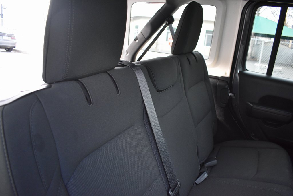 Used 2023 Jeep Wrangler Willys image 29