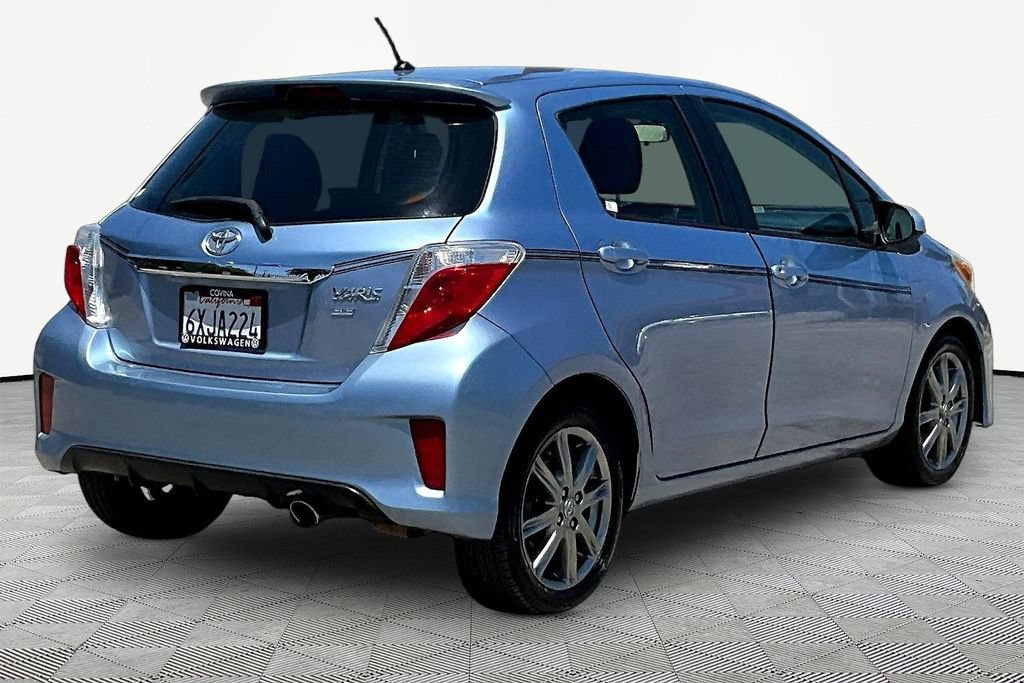 Used 2012 Toyota Yaris SE FWD image 6