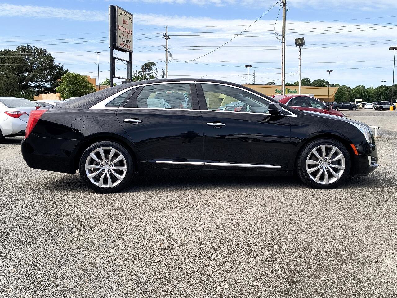 Used 2017 Cadillac XTS Luxury image 7