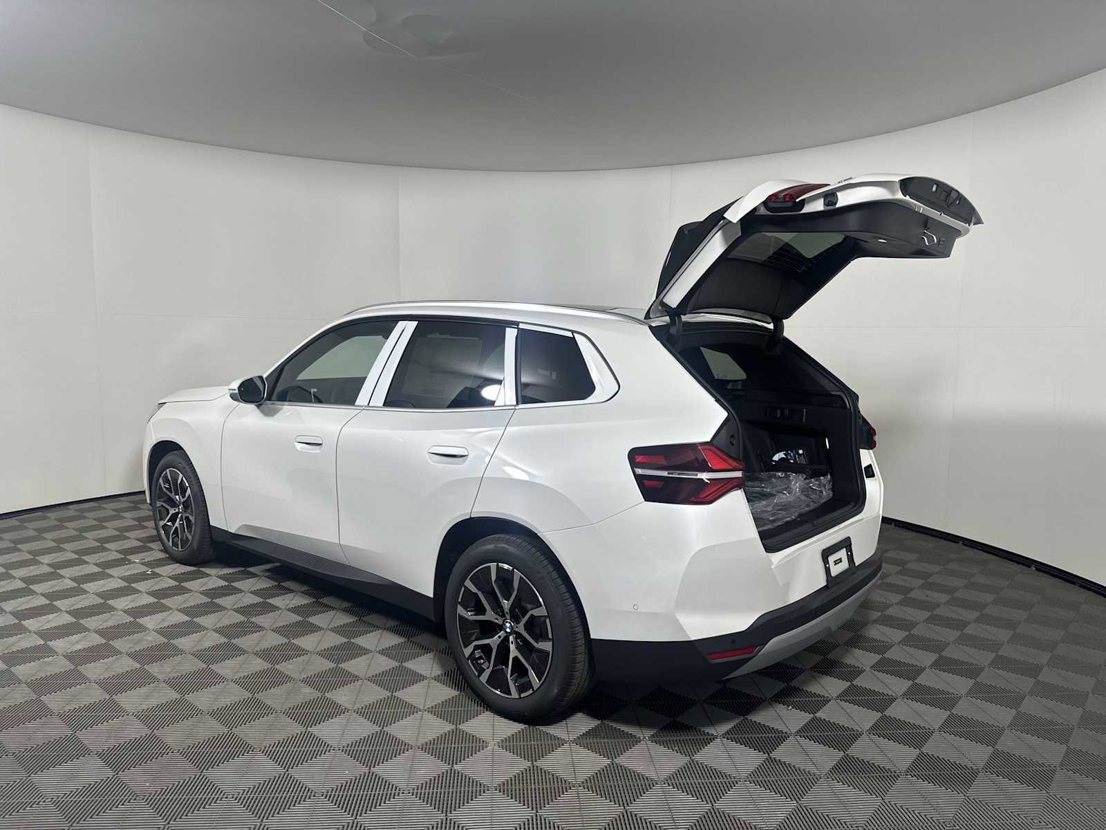New 2026 BMW X3 xDrive30 w/ Premium Package image 19