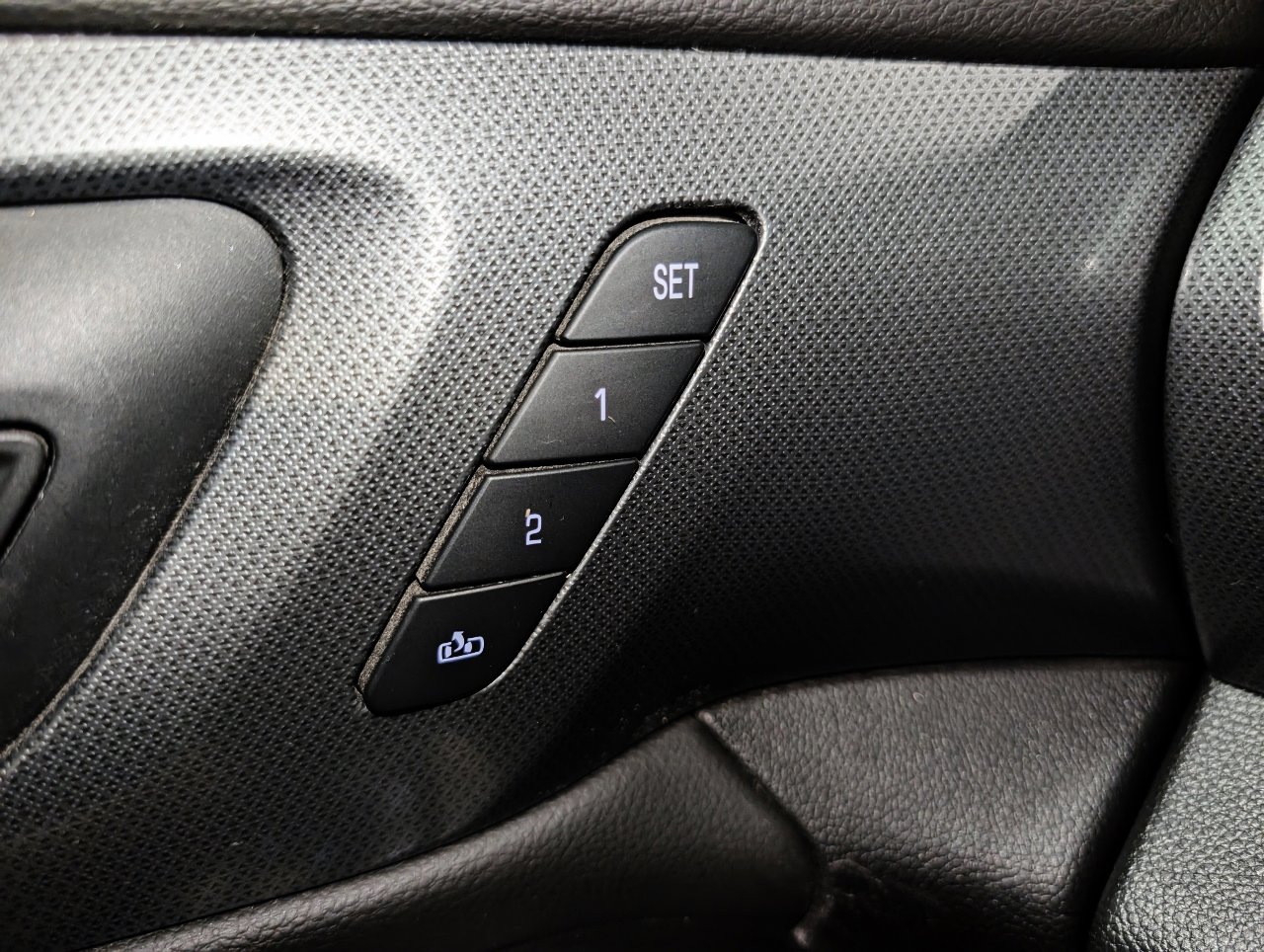 Used 2019 Chevrolet Traverse Premier w/ Redline Edition image 50