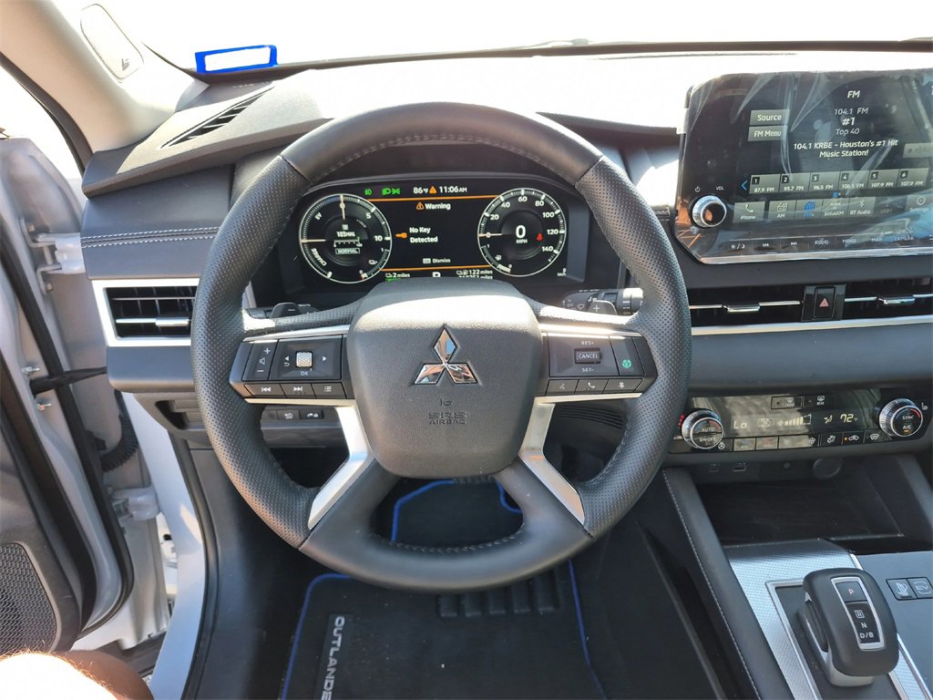 Used 2024 Mitsubishi Outlander 4WD Plug-In Hybrid image 20