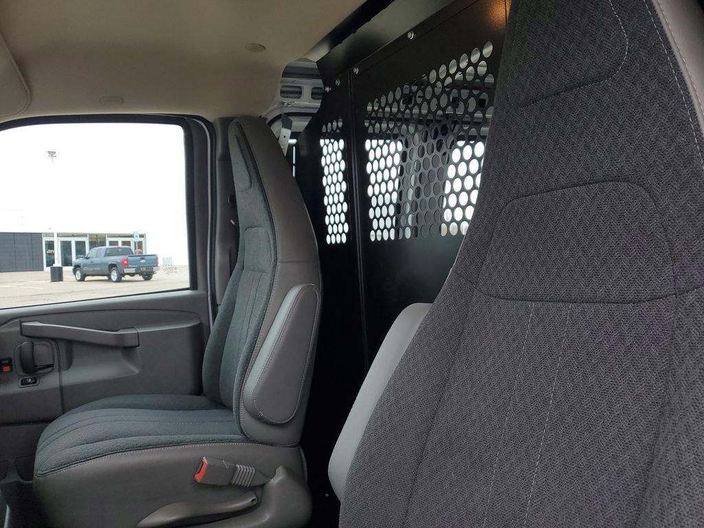 Used 2024 Chevrolet Express 2500 w/ Driver Convenience Package image 6