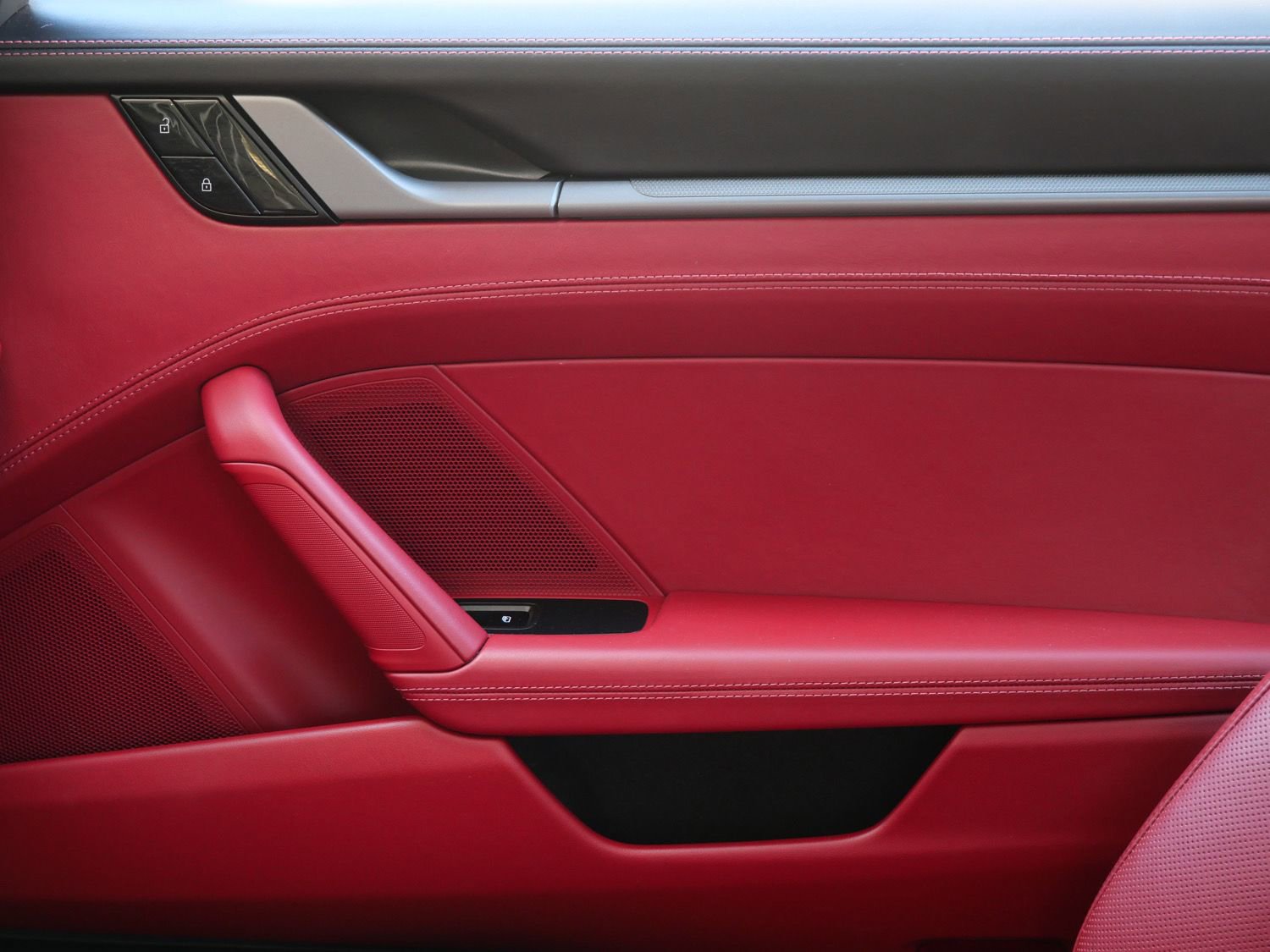 Used 2020 Porsche 911 Carrera 4S image 15