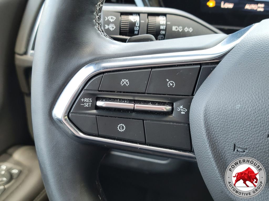 Used 2025 Chevrolet Suburban LS AWD/4WD image 30