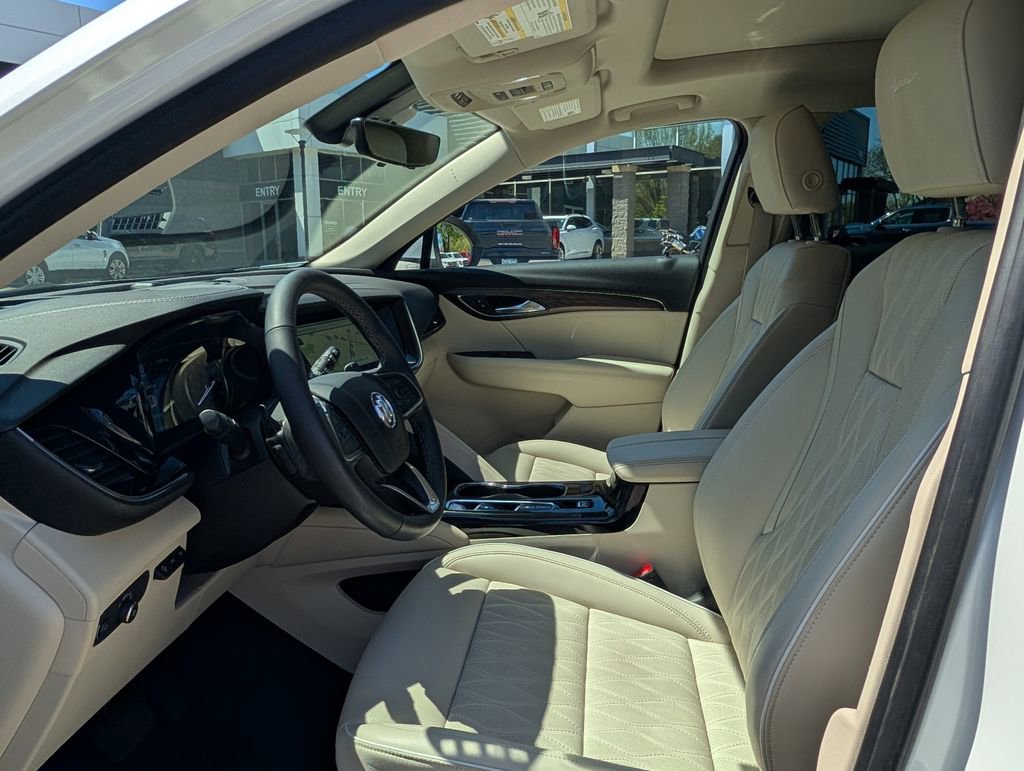 Used 2023 Buick Envision Avenir AWD/4WD image 34