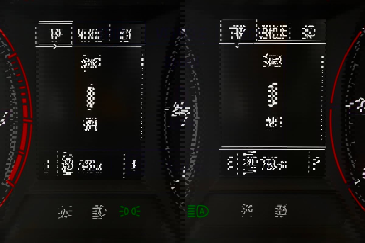 Used 2023 Chevrolet TrailBlazer RS image 40