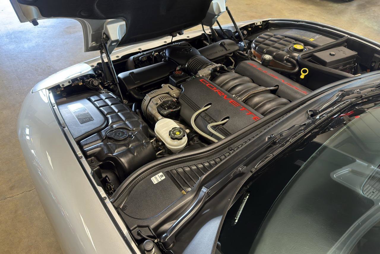 Used 1997 Chevrolet Corvette Coupe w/ Memory Pkg RWD image 51