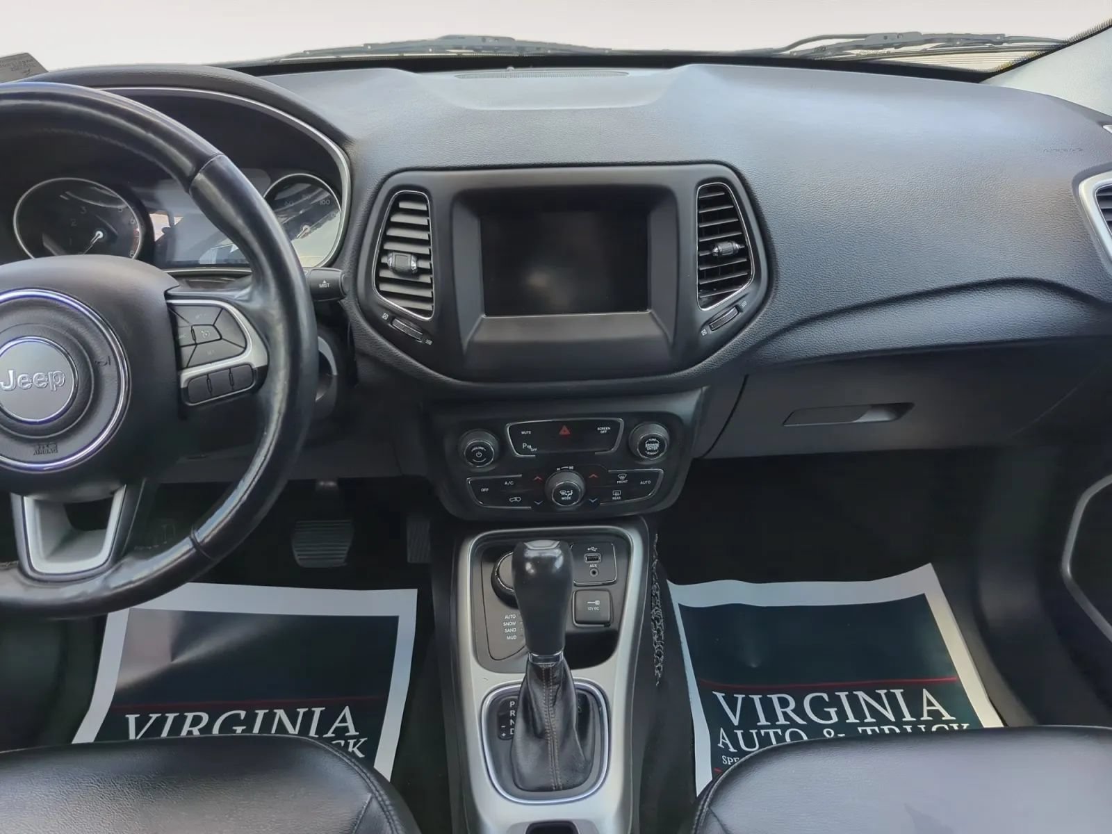 Used 2018 Jeep Compass Latitude w/ Popular Equipment Group AWD/4WD image 12