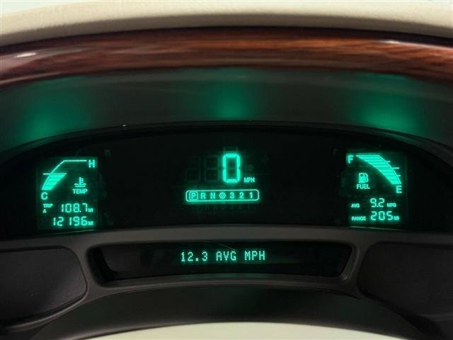 Used 2005 Cadillac De Ville Premium FWD image 4