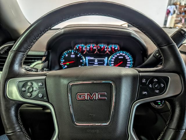 Used 2017 GMC Yukon XL SLT w/ HD Trailering Package RWD image 28