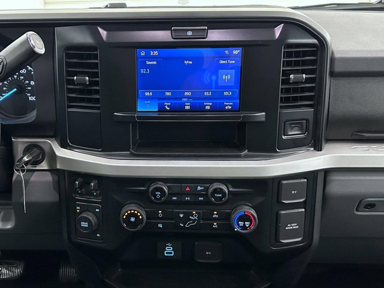 Used 2025 Ford F250 XLT AWD/4WD image 12
