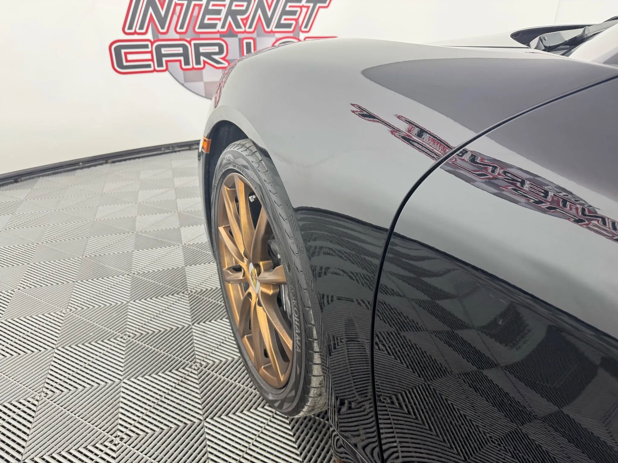 Used 2018 Porsche 718 Cayman image 19