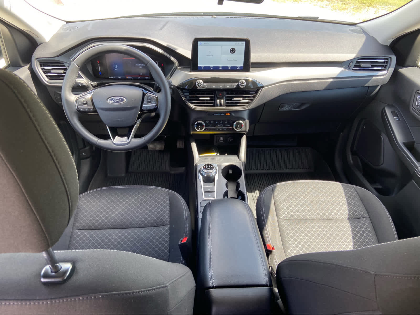 Used 2024 Ford Escape Active w/ Cold Weather Package FWD image 19