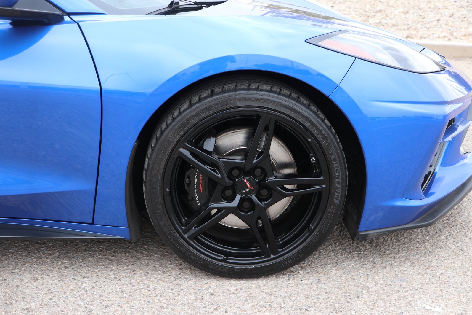 Used 2021 Chevrolet Corvette Stingray Preferred Conv w/ Z51 Performance Package RWD image 9