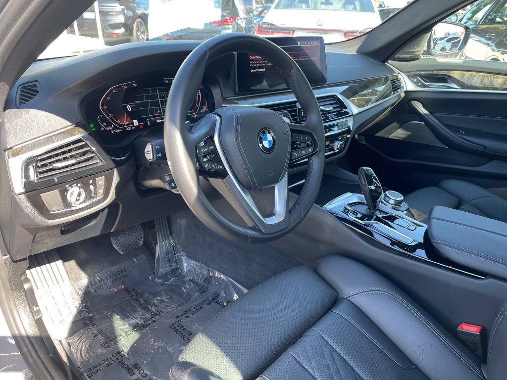 Used 2022 BMW 540i w/ Premium Package image 14