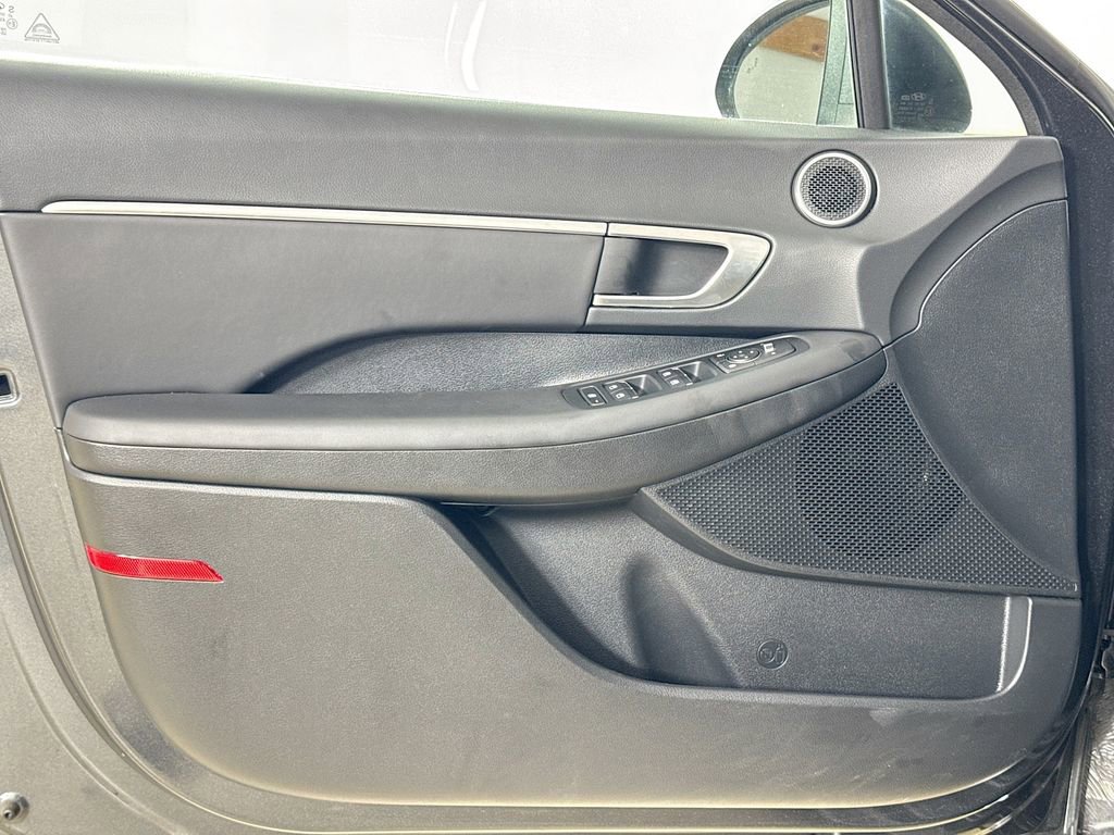 Used 2022 Hyundai Sonata SEL image 11
