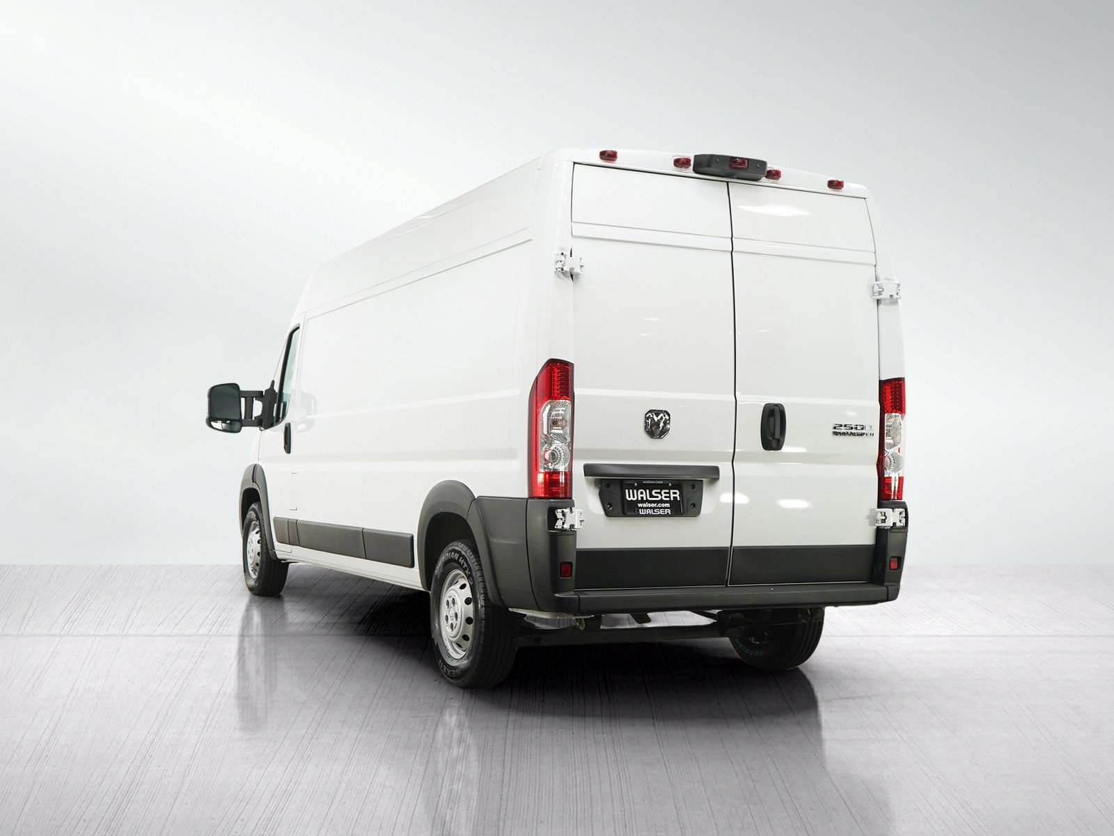 Used 2023 RAM ProMaster 2500 FWD image 3