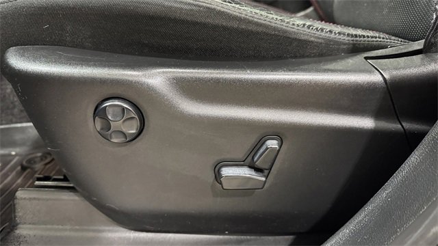 Used 2017 Dodge Durango R/T w/ Technology Group image 23