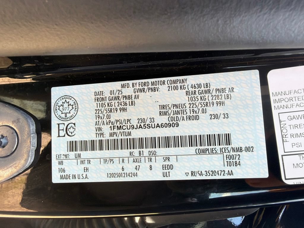 Used 2025 Ford Escape Platinum AWD/4WD image 14