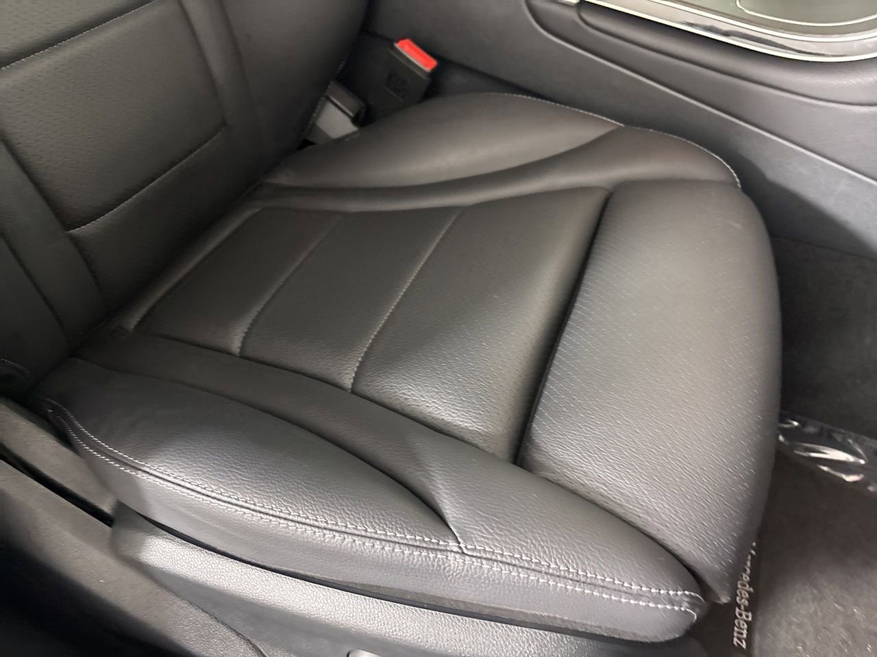 Used 2022 Mercedes-Benz GLC 300 4MATIC w/ Premium Package Lite image 27