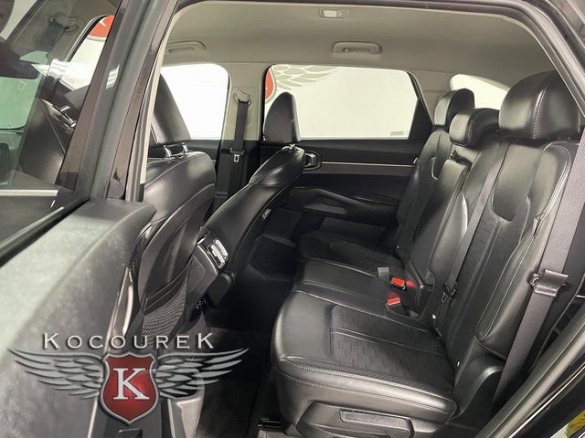 Used 2024 Kia Sorento S image 20