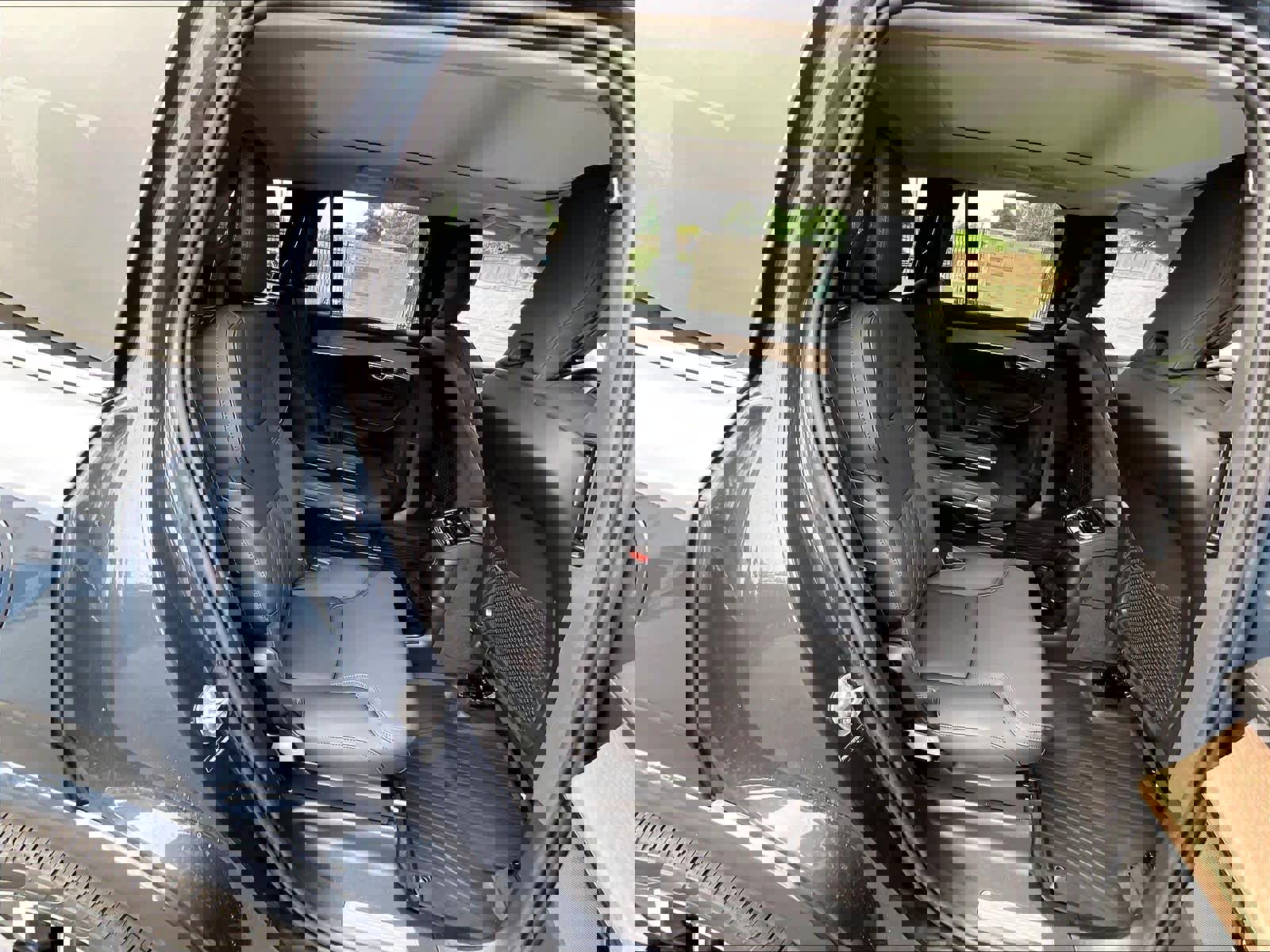 New 2026 Volvo XC90 T8 Plus w/ Protection Package Premier image 27