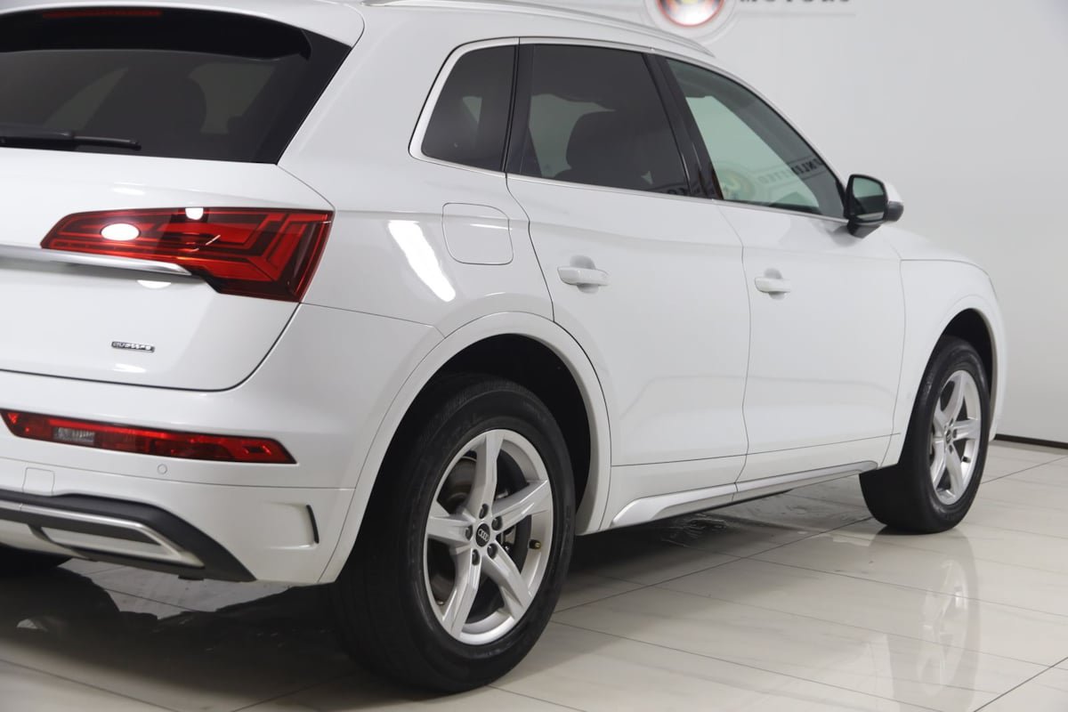 Used 2023 Audi Q5 2.0T Premium w/ Convenience Package AWD/4WD image 42