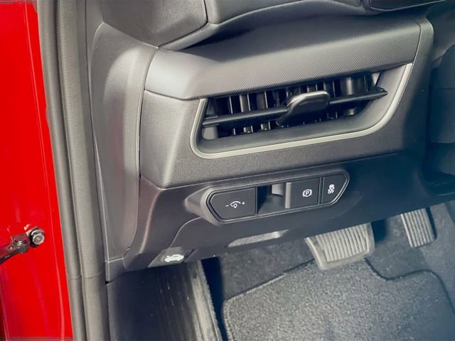 Used 2025 Kia K4 LXS image 11