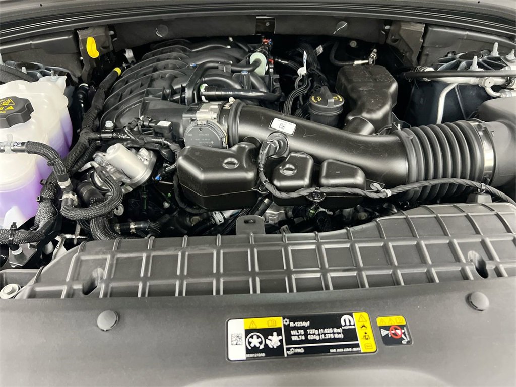 New 2025 Jeep Grand Cherokee Limited w/ Black Appearance Package image 25