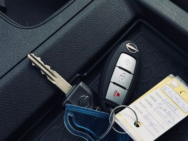 Used 2024 Nissan Frontier S image 32