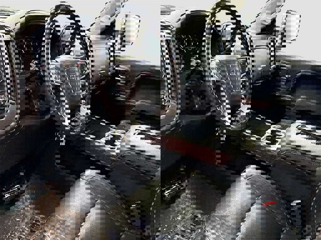 Used 2017 GMC Sierra 3500 SLT w/ Duramax Plus Package image 7