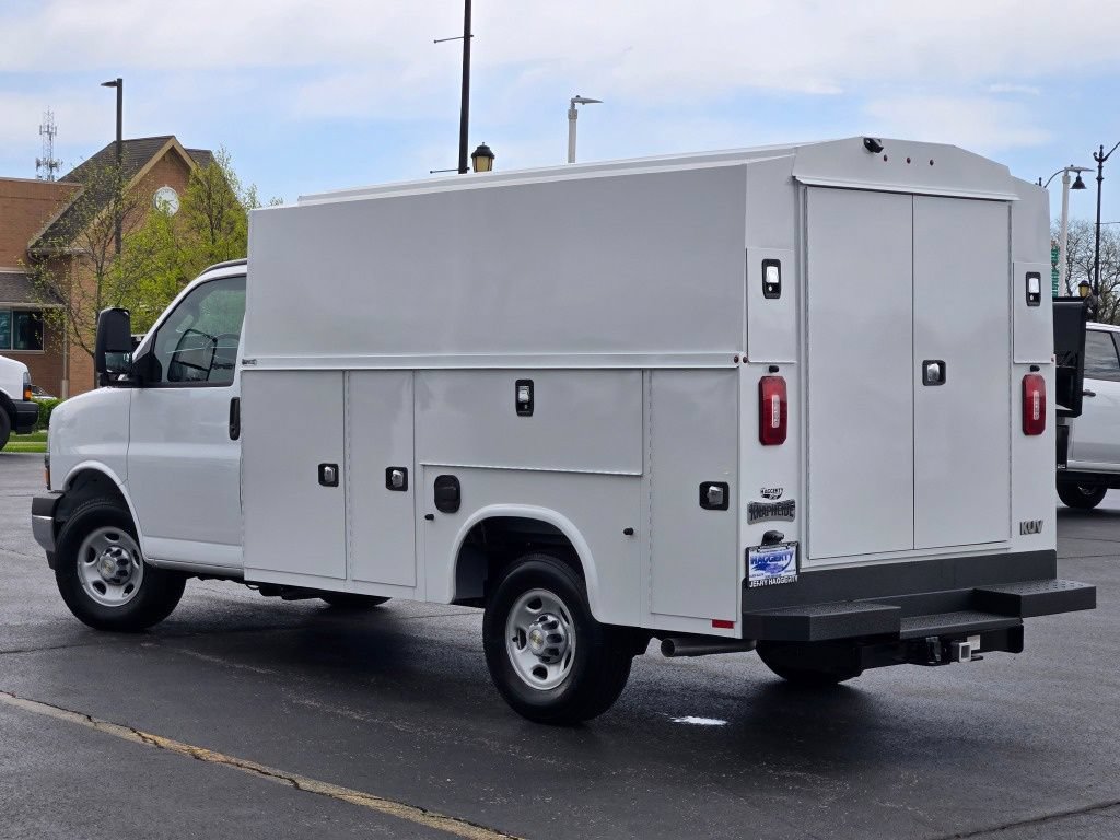 New 2026 Chevrolet Express 3500 w/ Power Convenience Package RWD image 13