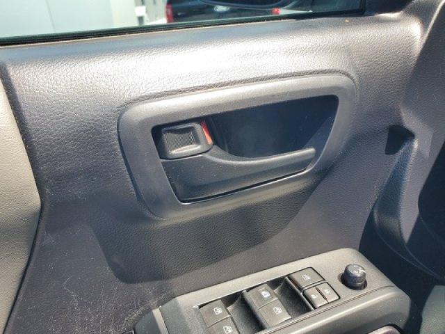 Used 2020 Toyota Tacoma SR w/ SR Convenience Package RWD image 12