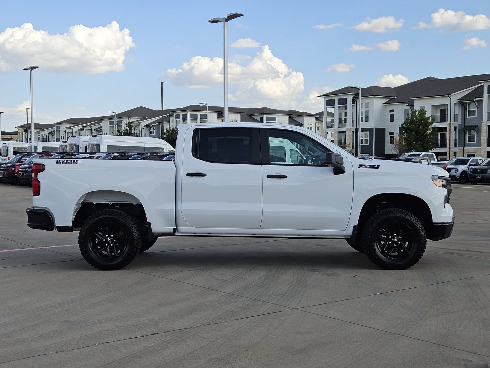 New 2026 Chevrolet Silverado 1500 Custom Trail Boss w/ LPO, Dark Essentials Package AWD/4WD image 7
