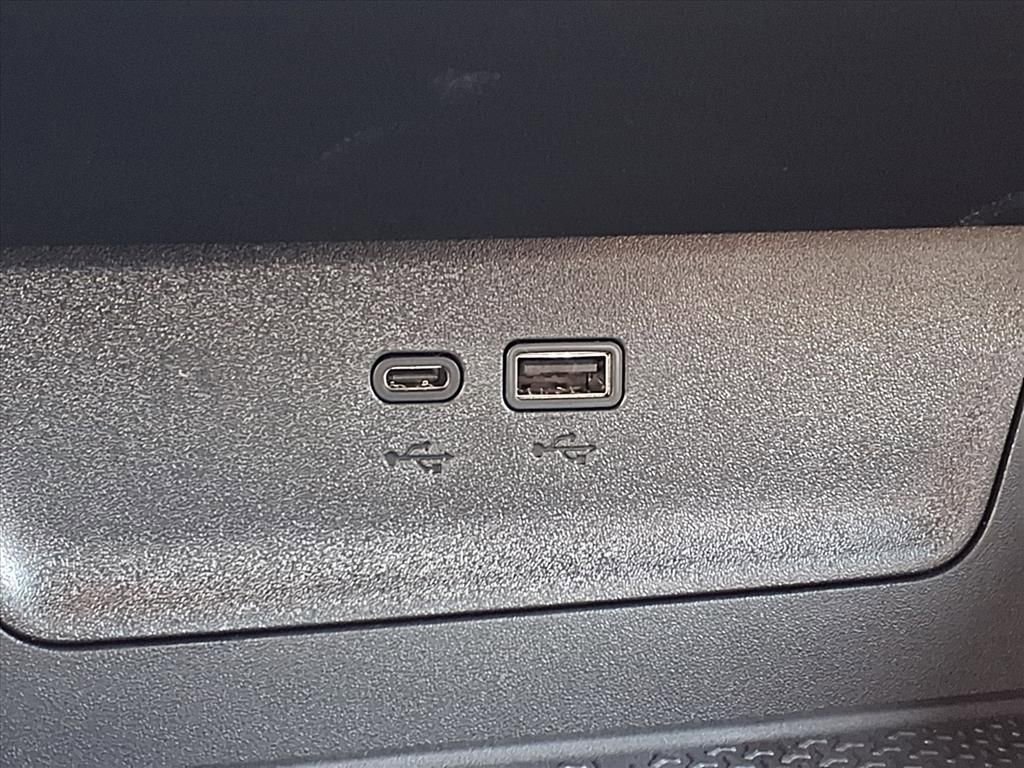 New 2026 Chevrolet Equinox LT w/ LPO, Floor Liner Package image 19