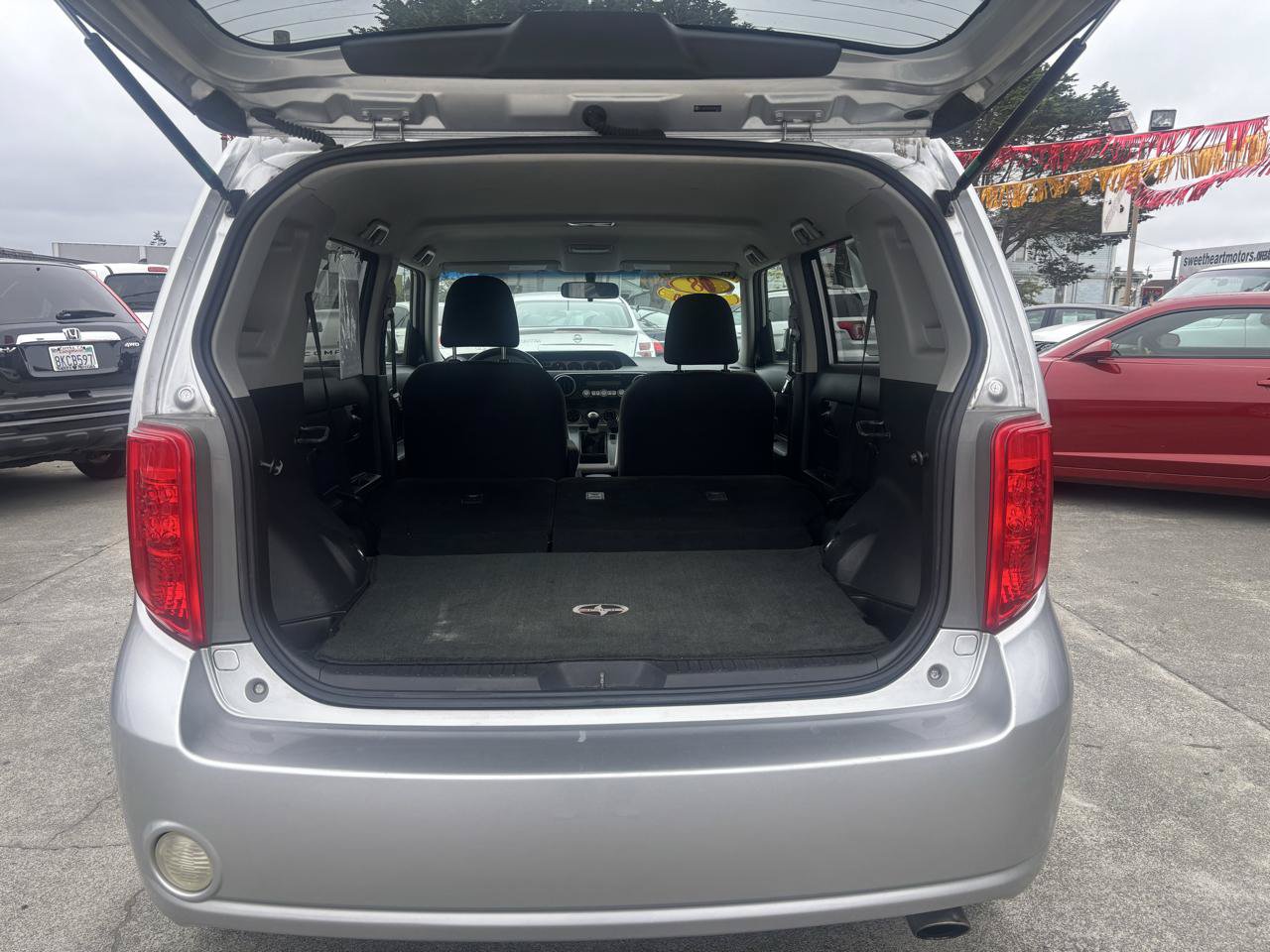 Used 2008 Scion xB FWD image 8