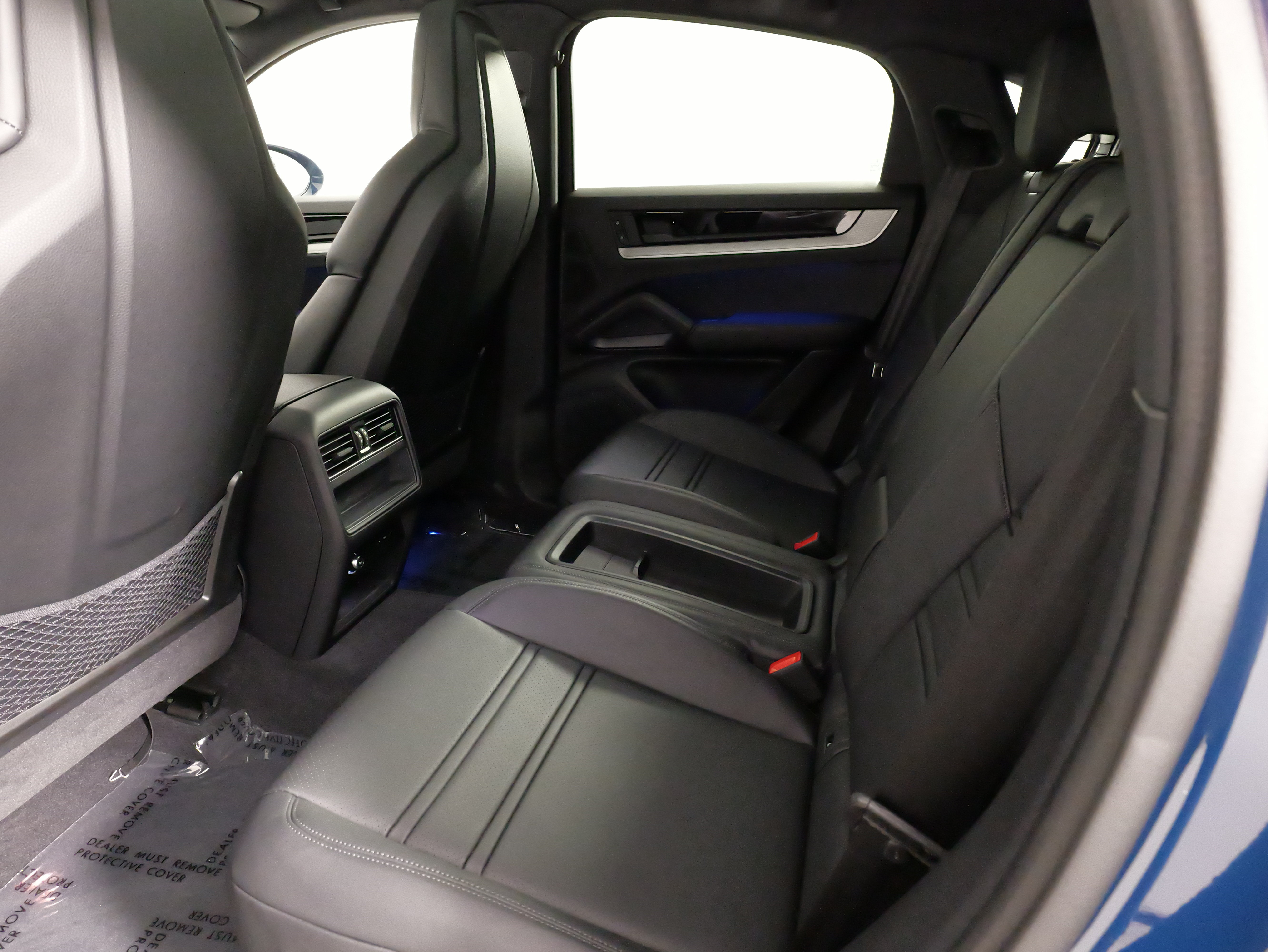 Used 2024 Porsche Cayenne S AWD/4WD image 34