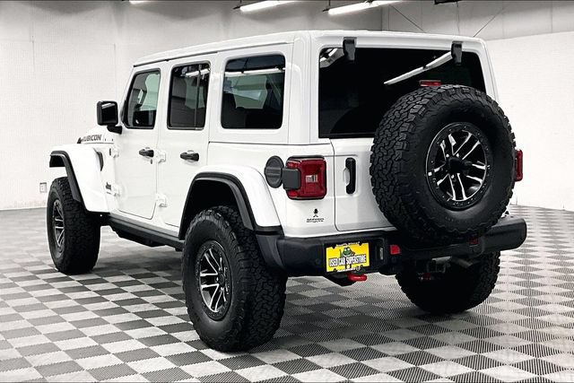 Used 2026 Jeep Wrangler Unlimited Rubicon AWD/4WD image 2