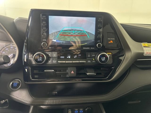 Used 2022 Toyota Highlander XLE image 22