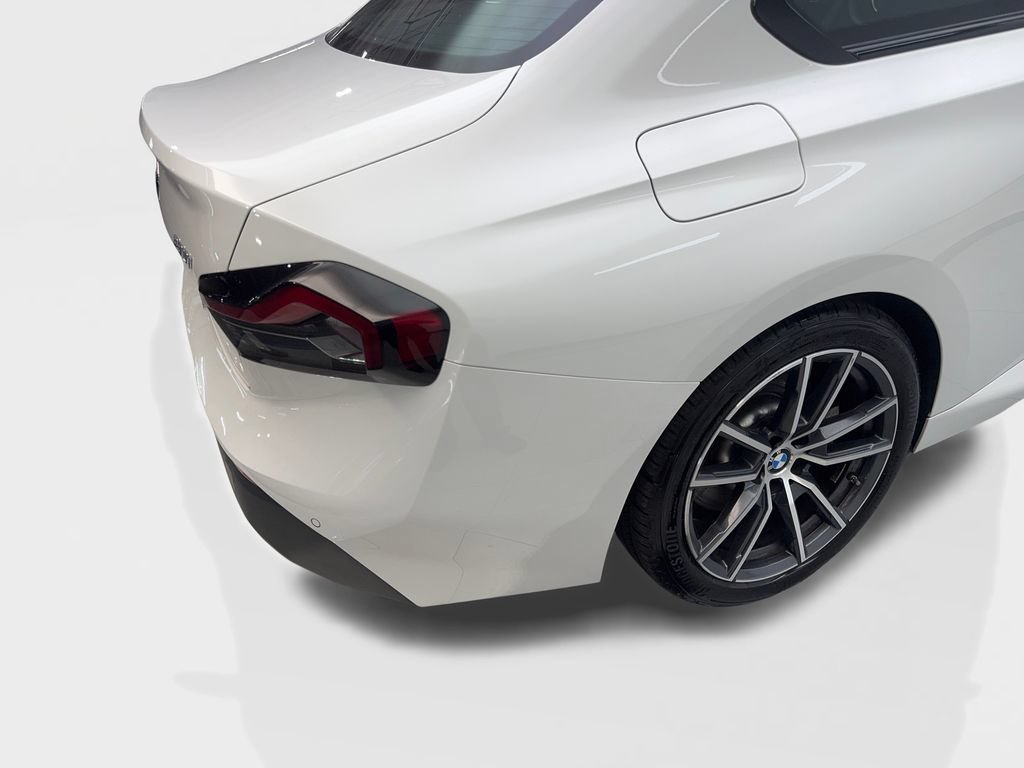 Used 2026 BMW 230i Coupe RWD image 16