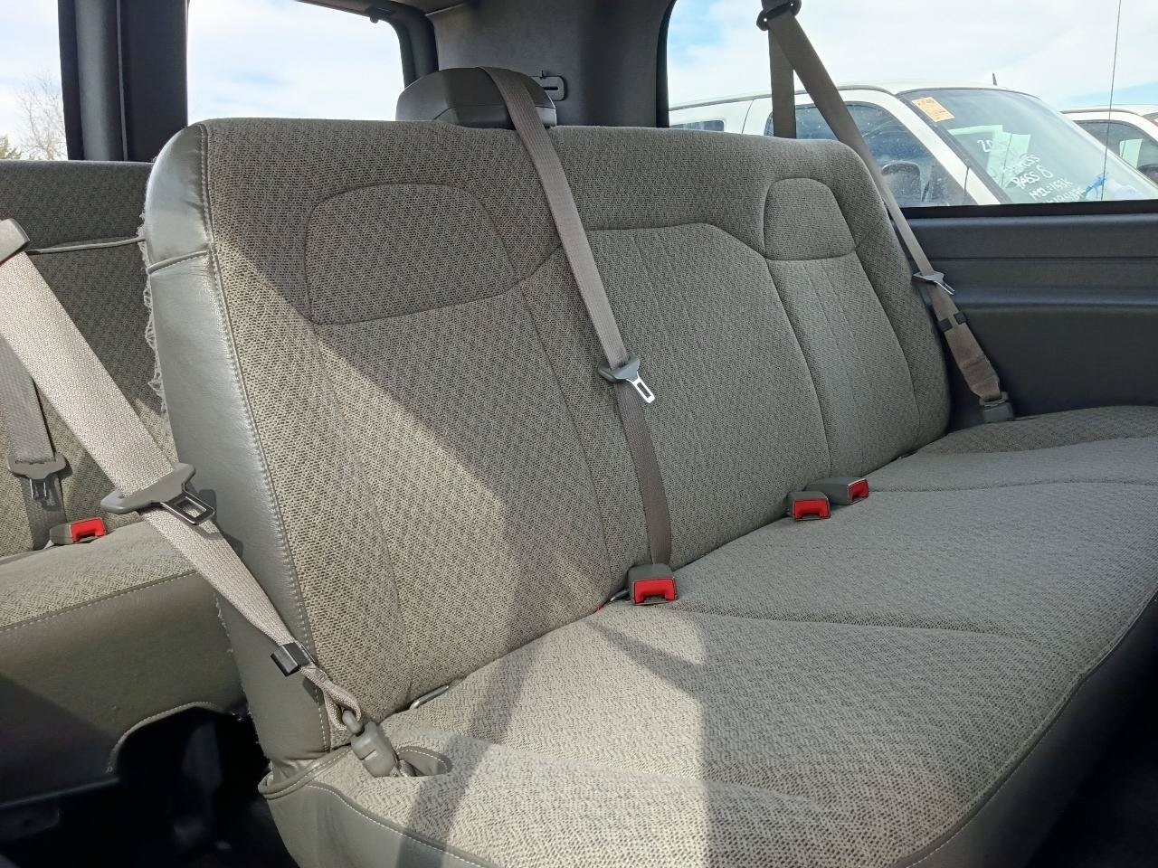 Used 2022 Chevrolet Express 3500 LS RWD image 24